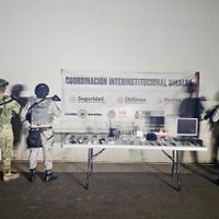 Aseguran equipo de cómputo e internet satelital al interior de penal en Culiacán