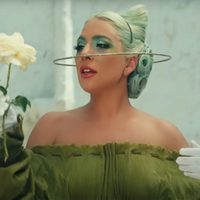 “Tenía mucho miedo”: Lady Gaga habla sobre su oscuro pasado en el video musical de "911"