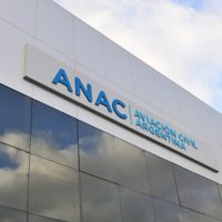 Ante la crisis aeronáutica, la ANAC recomendó coordinar acciones al Gobierno