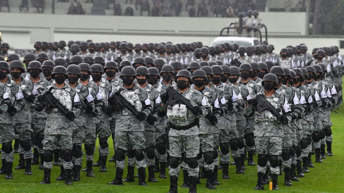 Ceremonia por el segundo aniversario de la Guardia Nacional que se suspendió por la lluvia