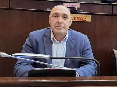 El legislador Darío Peralta solicitó la apertura de las oficinas de la Subsecretaría de Trabajo
