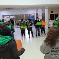 Personal del hospital de Roca exige que trasladen a un paciente muy violento