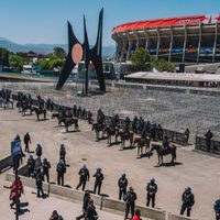 La CNTE amaga con llevar sus protestas al AICM y al estadio CDMX la siguiente semana