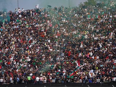 Asistentes al Gran Premio de México gritan insultos a AMLO y promueven marcha a favor del INE