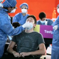 Se elevaron los casos de coronavirus a nivel nacional con respecto al jueves