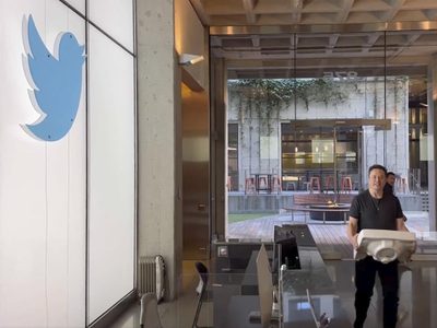 Musk dice que compra Twitter para "ayudar a la humanidad"