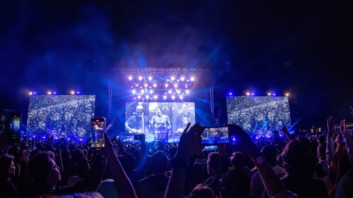 La banda Blink-182 finalmente se presentó en el Estadio GNP
