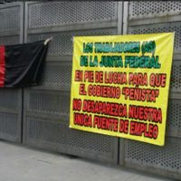 Empleados toman sede de la JFCA; exigen reubicación ante desaparición de las juntas