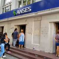 Importante anuncio del Gobierno sobre el bono de 10.000 pesos que abona la ANSES