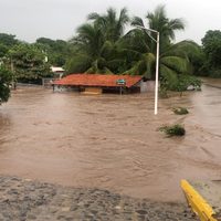 'Lorena” desbordó ríos y afectó campos de cultivo en Jalisco