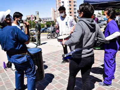 Continúan los reclamos de los médicos en Neuquén