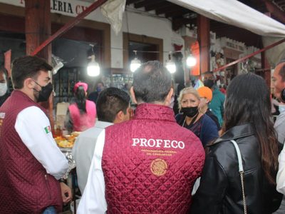Profeco y municipio de Pátzcuaro revisan local donde vendían enchiladas a más de 800 pesos