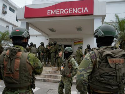 Riña entre reclusos de una cárcel de Ecuador deja un saldo de 13 muertos
