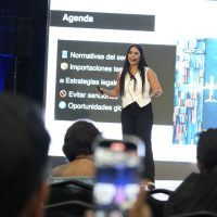 Trump complica al sector textil mexicano por procesos aduaneros: exportaciones a EU caen 11%