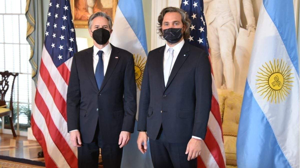 El canciller, Santiago Cafiero, y el secretario de Estado, Antony Blinken. Fuente: (Twitter)