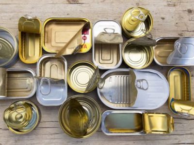 Si tenés latas de atún vacías, guardalas y creá este bonito proyecto para sacar las malas energías de tu casa