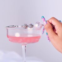 Menos es más: así es la manicura perlada que conquista el Nail Art esta temporada