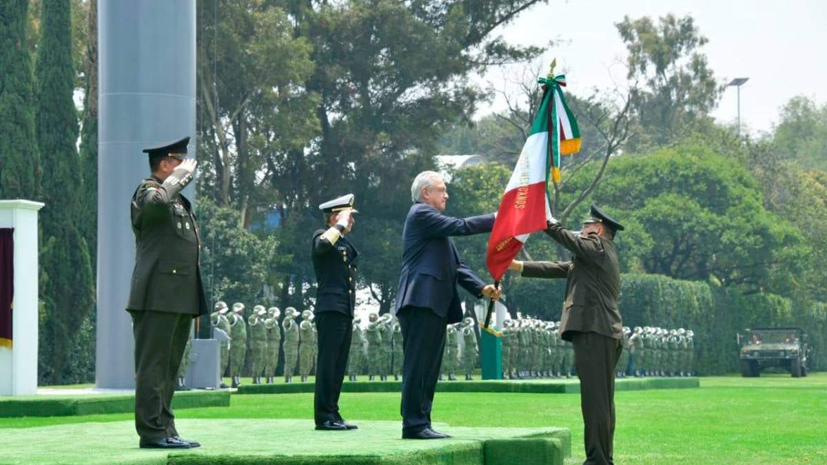 Abanderamiento de la Comandancia del Ejército Mexicano, a cargo del presidente López Obrador
