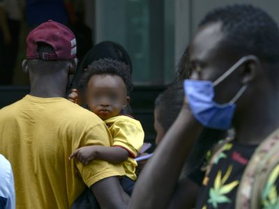 EU estudia reanudar las operaciones en el centro de detención de migrantes de Guantánamo