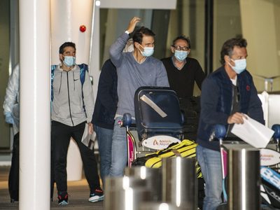 "Vivimos momentos de terror": aterrizan los 150 australianos repatriados de India