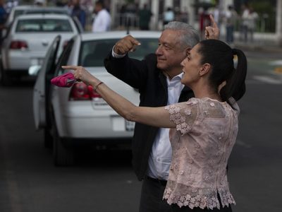 En línea con AMLO, Sheinbaum asegura que no espían a nadie y que no son iguales a otros gobiernos