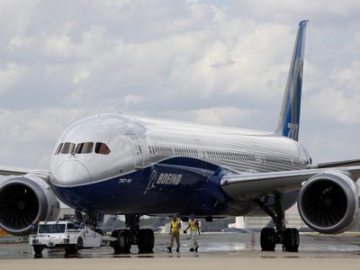 EU sanciona a Boeing por compartir información sobre investigación