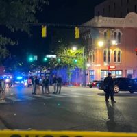 Hombres armados matan a dos y hieren a 12 en tiroteo en Alabama
