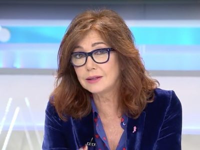 Exponen duramente a Ana Rosa Quintana en medio de sus vacaciones: "Me ha hecho sonreír"
