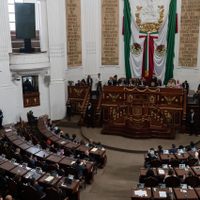 Cuarto Informe de gobierno: Diputados apoyan y “destapan” a Sheinbaum para 2024
