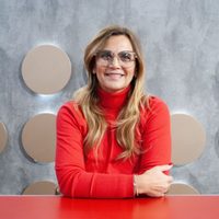 Tan bella como ella: así es Ana, la madre de Amalia Granata que conserva un muy bajo perfil