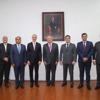 AMLO anuncia 10 mil millones de pesos a programa antipobreza en 15 ciudades