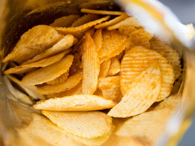 Ya no compres bolsas de papas fritas: preparalas así de fácil en casa y sin tantas calorías