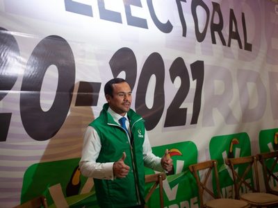 "Quiero ayudar al país que mucho me ayudó", dice Juan Manuel Márquez al arrancar campaña
