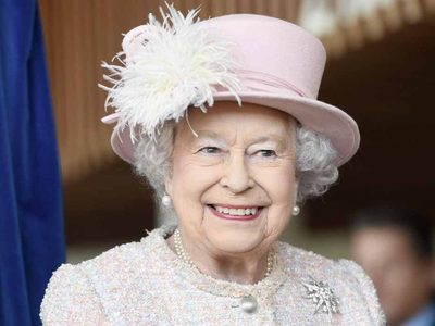 La reina Isabel II sorprende a los ciudadanos británicos en su última aparición: su salud lo amerit