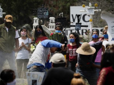 México registra más de 6.700 casos de coronavirus en un día y marca un nuevo récord