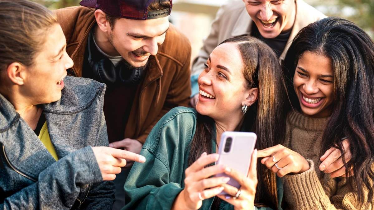 Salud mental, balance y propósito como ejes del nuevo contrato psicológico entre empresas y generaciones jóvenes.
