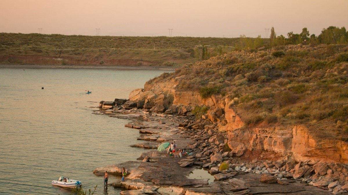 Lago Mari Menuco. Fuente: (Twitter)
