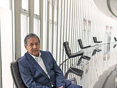 Bancada de Morena en el Senado ratifica a Higinio Martínez como su vicecoordinador