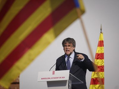 Carles Puigdemont sacude el tablero político en España al anunciar su regreso del "exilio"