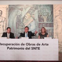 El SNTE y el abogado de Elba Esther Gordillo polemizan por recuperación de 17 obras de arte