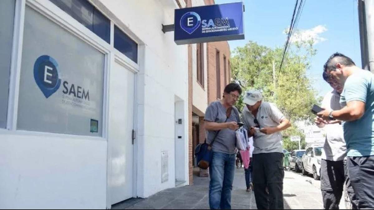 Aumento del estacionamiento medido. Fuente: (Twitter)