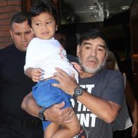 "Llora dormido": la explicación que le dieron a Dieguito Fernando por el fallecimiento de Maradona