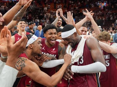 Bam Adebayo anota 83 puntos, la segunda mejor marca en la historia de la NBA