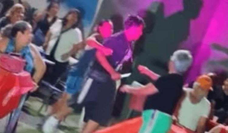 Amenazan con cuchillo a payaso durante show en Nuevo León