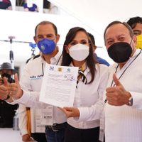 Laura Fernández Piña solicita registro como candidata “Va por Quintana Roo”