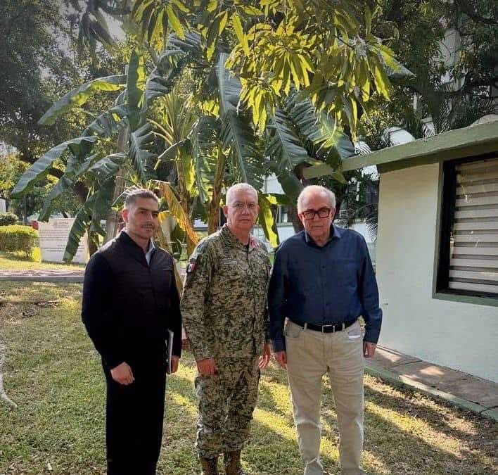 Rubén Rocha, Ricardo Trevilla y Omar García Harfuch sostienen reunión privada en Sinaloa