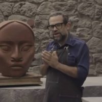 Artistas piden retirar a Pedro Reyes el encargo de la escultura que sustituirá a la estatua de Colón