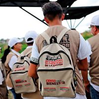 El gravoso ejército electoral de AMLO