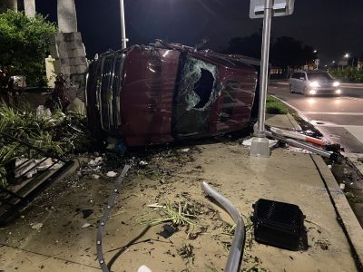 Ian deja atrapados y apagones en una Florida inundada