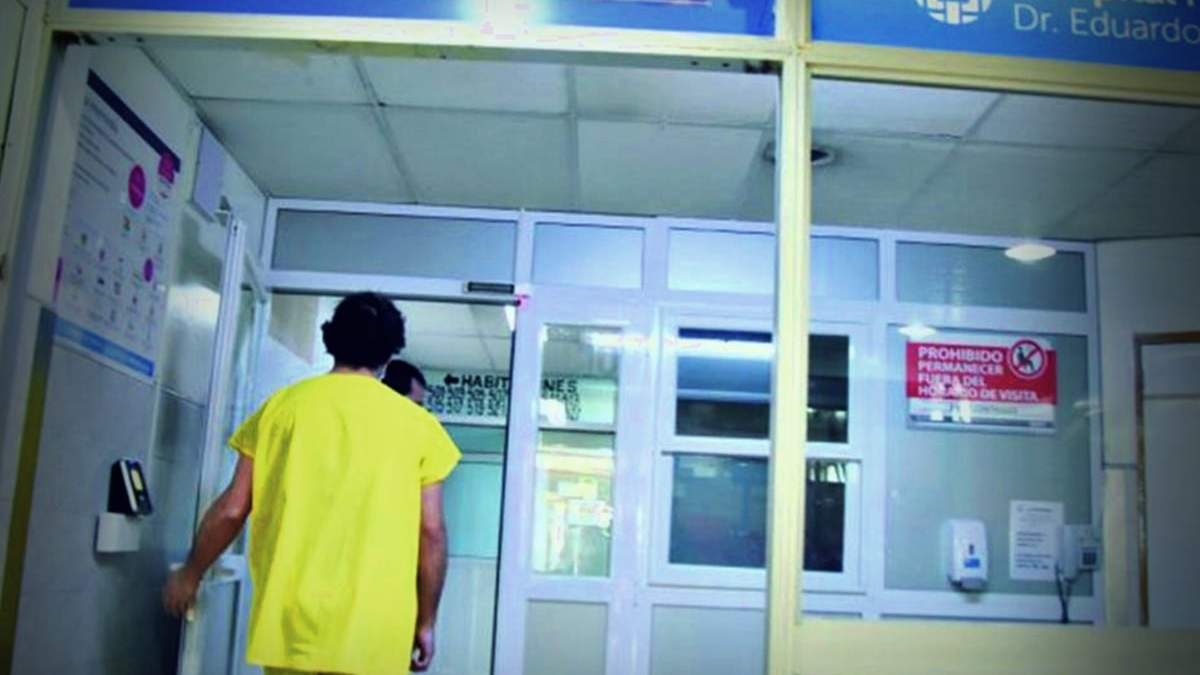 Coronavirus / Hospital Castro Rendón. Fuente: (Instagram)